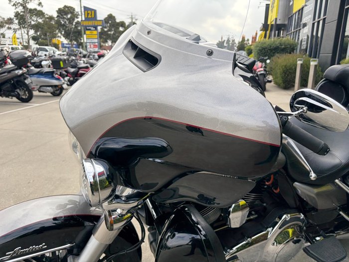 2016 HARLEY-DAVIDSON FLHTK ULTRA LIMITED Black