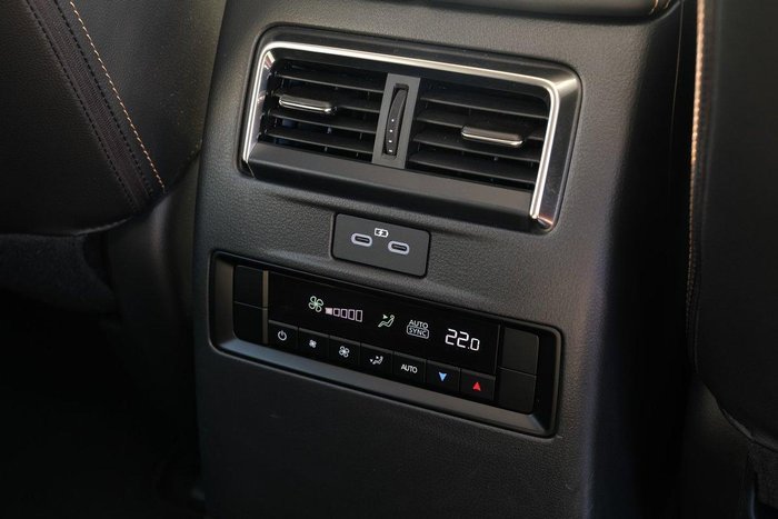 2025 Mazda CX-80 G40e Touring