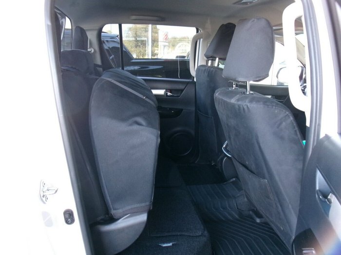 2021 Toyota Hilux SR5