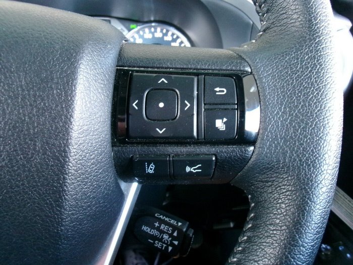 2021 Toyota Hilux SR5