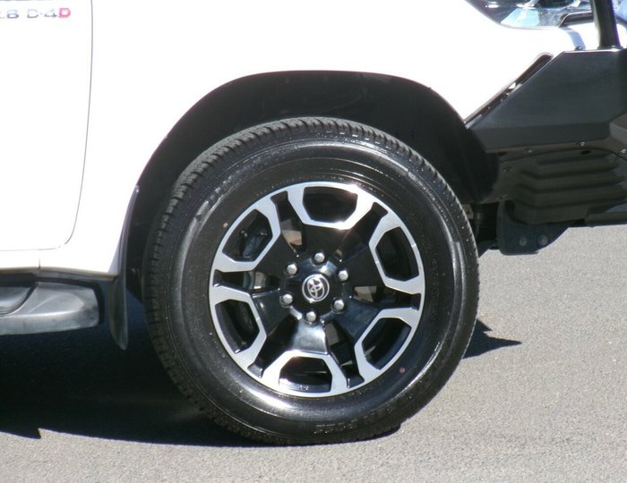 2021 Toyota Hilux SR5