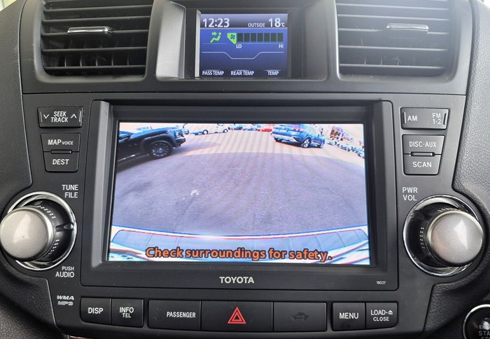 2013 Toyota Kluger