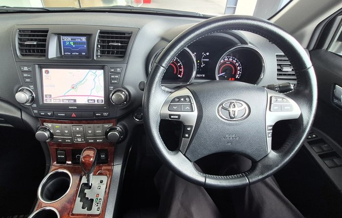 2013 Toyota Kluger