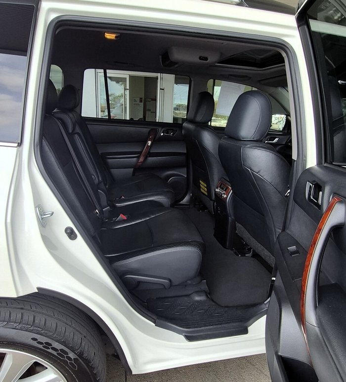2013 Toyota Kluger