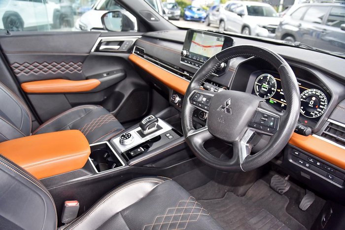 2024 Mitsubishi Outlander PHEV Exceed Tourer