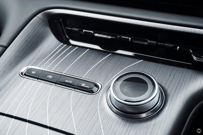 2026 Geely Starray EM-i Inspire