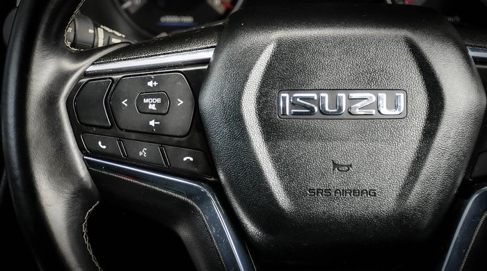 2021 Isuzu MU-X LS-U