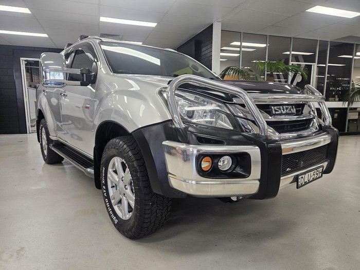 2016 Isuzu MU-X LS-T