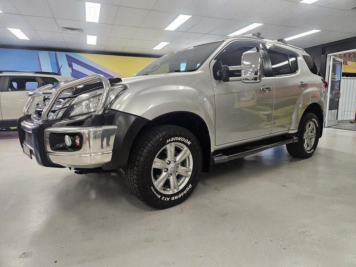 2016 Isuzu MU-X LS-T