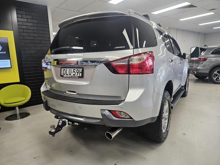 2016 Isuzu MU-X LS-T