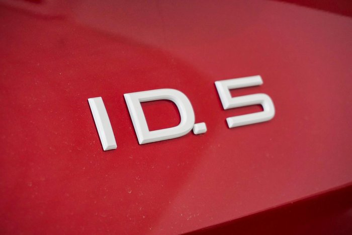 2025 Volkswagen ID.5 Pro