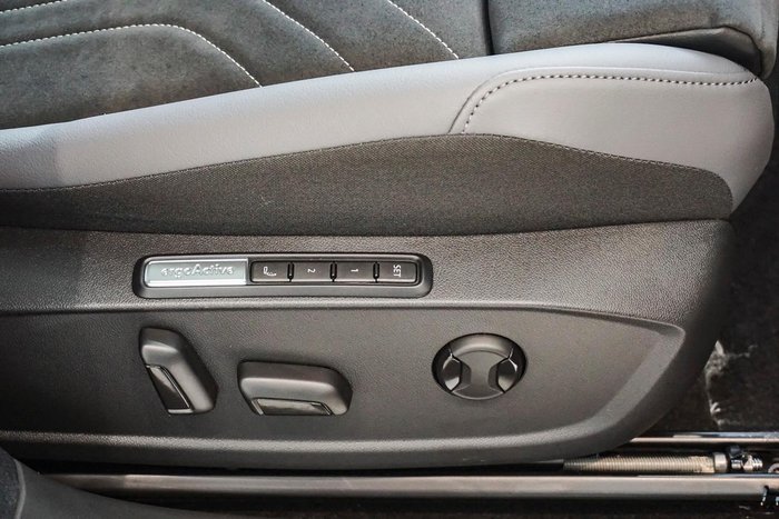 2025 Volkswagen ID.5 Pro