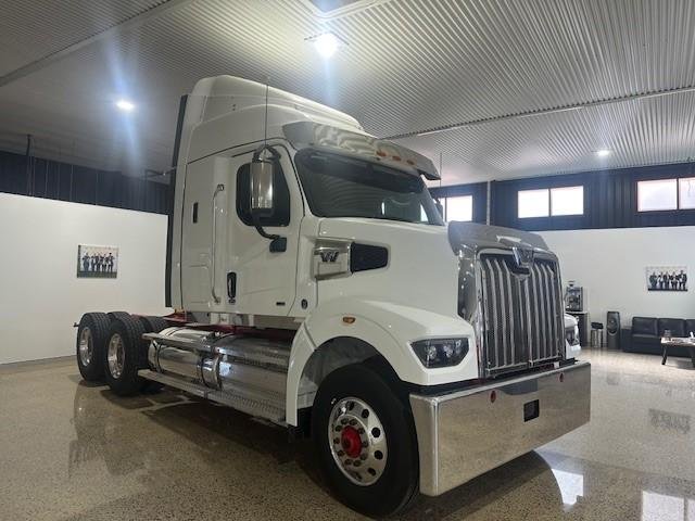 2023 Western Star 48X