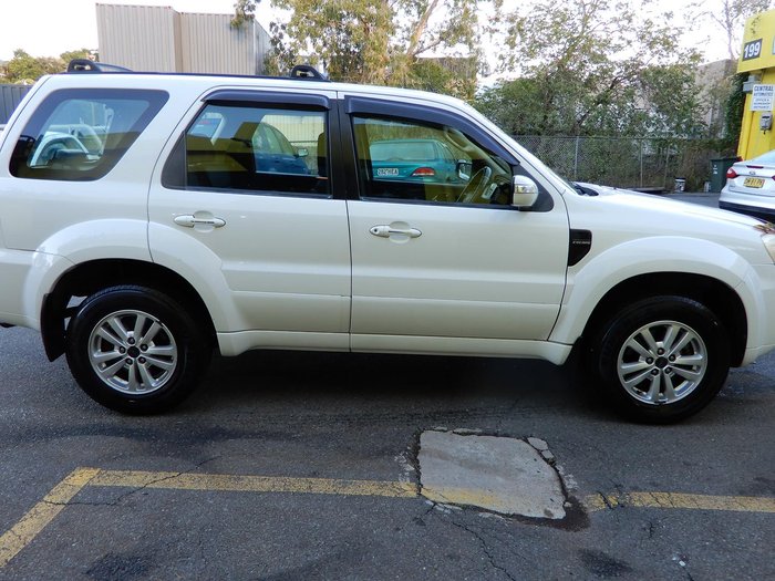 2010 Ford Escape ZD MY10 4X4 On Demand Diamond White