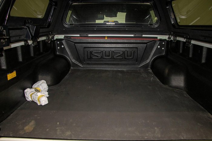 2023 Isuzu D-MAX X-TERRAIN