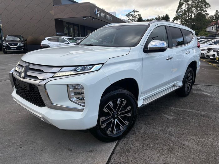 2023 Mitsubishi Pajero Sport GLS
