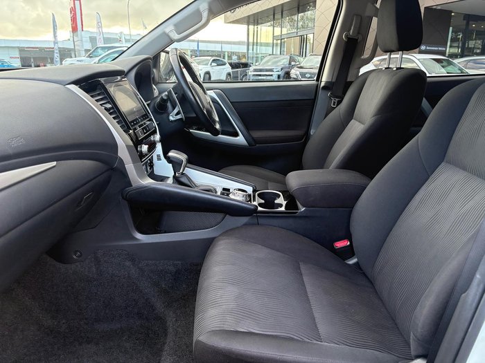 2023 Mitsubishi Pajero Sport GLS