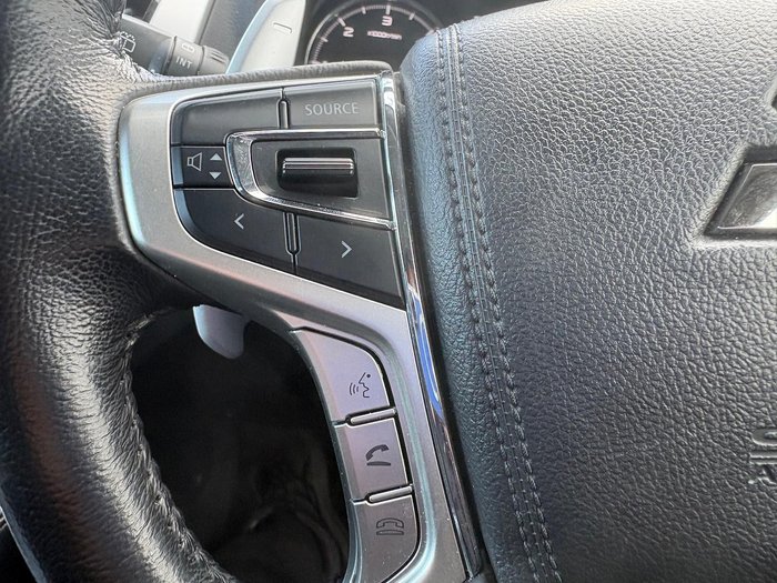 2023 Mitsubishi Pajero Sport GLS