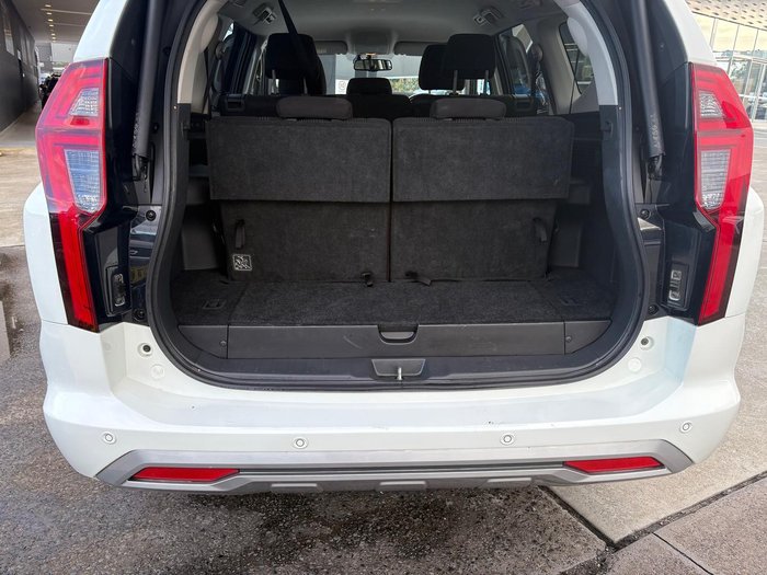 2023 Mitsubishi Pajero Sport GLS