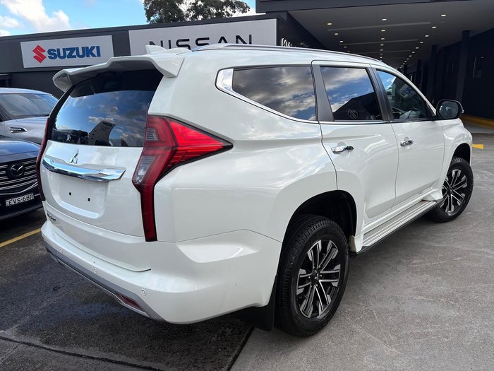 2023 Mitsubishi Pajero Sport GLS