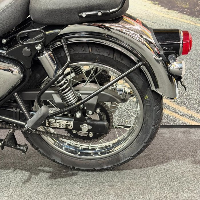 2025 Royal Enfield CLASSIC 350 CHROME Green