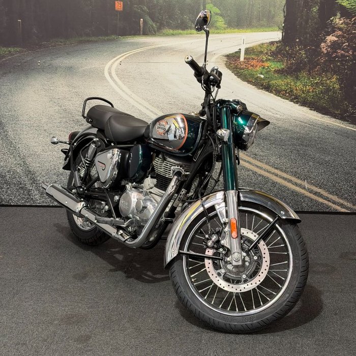 2025 Royal Enfield CLASSIC 350 CHROME Green