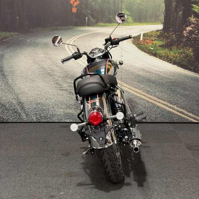 2025 Royal Enfield CLASSIC 350 CHROME Green