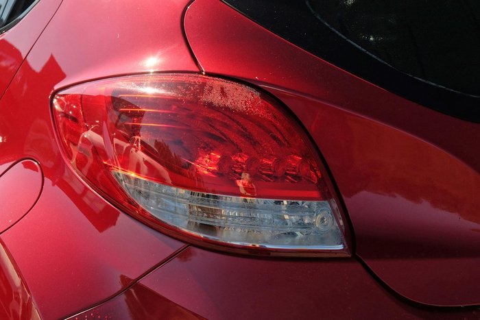 2013 Hyundai Veloster +