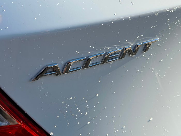 2015 Hyundai Accent Active