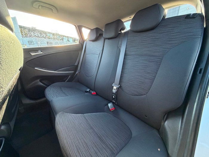 2015 Hyundai Accent Active
