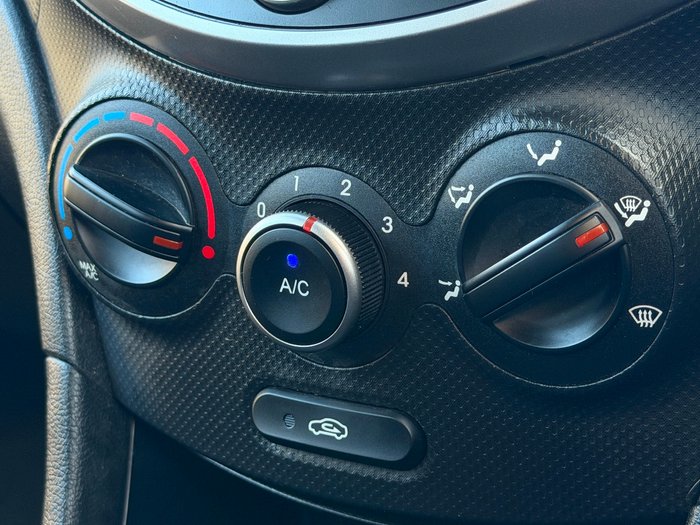 2015 Hyundai Accent Active