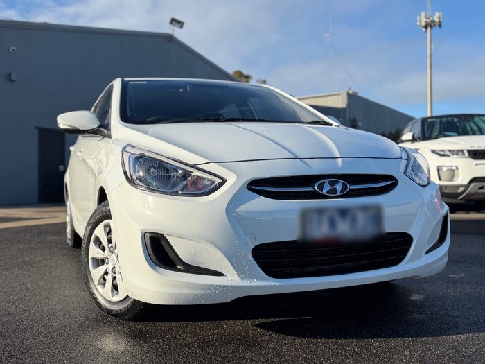 2015 Hyundai Accent Active