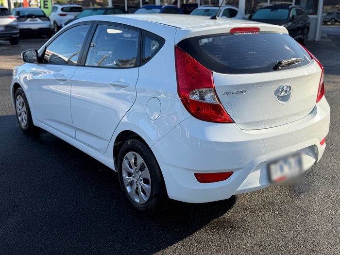 2015 Hyundai Accent Active