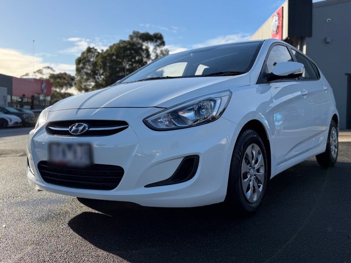 2015 Hyundai Accent Active