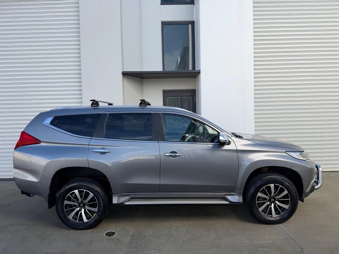 2016 Mitsubishi Pajero Sport GLS
