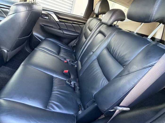 2016 Mitsubishi Pajero Sport GLS