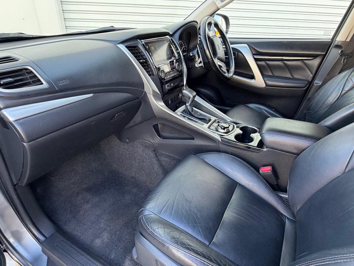 2016 Mitsubishi Pajero Sport GLS