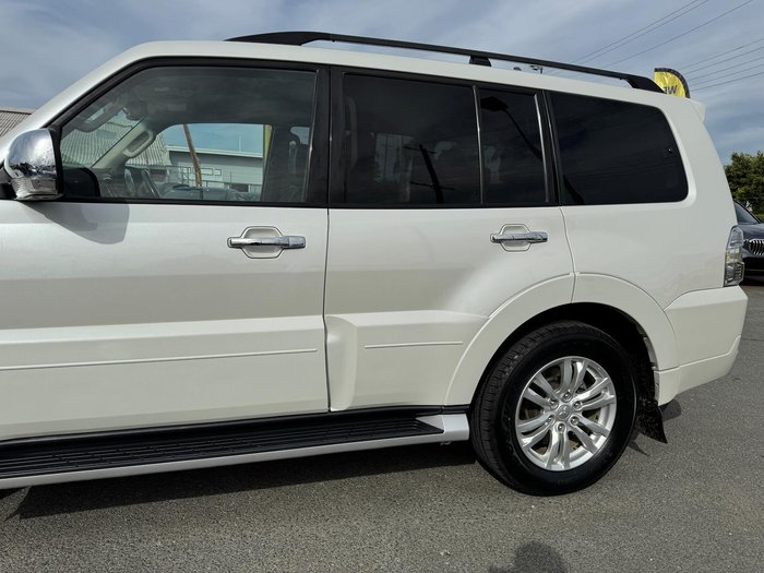 2019 Mitsubishi Pajero GLS