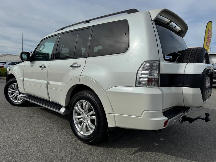 2019 Mitsubishi Pajero GLS