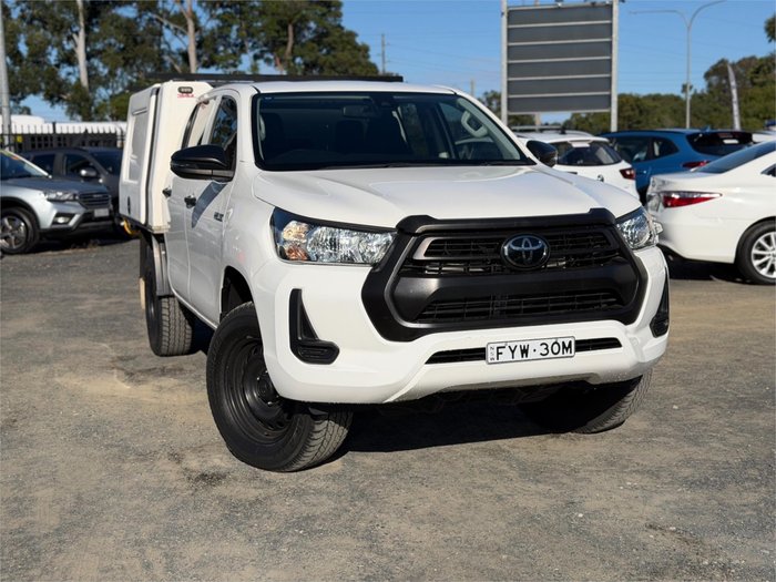 2022 TOYOTA HILUX WORKMATE (4x4) GUN125R WHITE