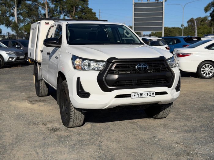 2022 TOYOTA HILUX WORKMATE (4x4) GUN125R WHITE