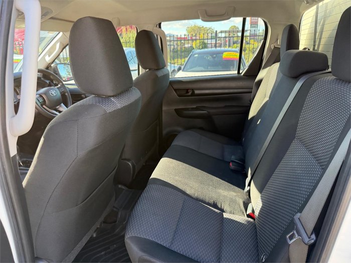 2022 TOYOTA HILUX WORKMATE (4x4) GUN125R WHITE