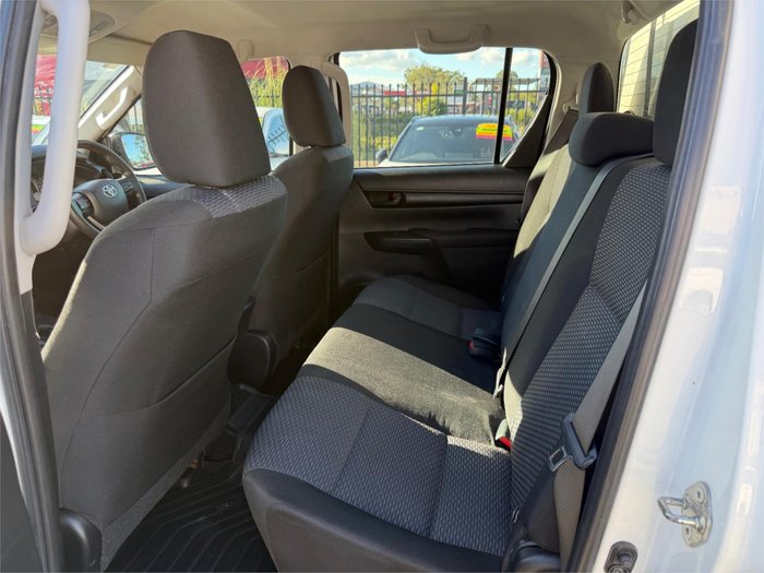 2022 TOYOTA HILUX WORKMATE (4x4) GUN125R WHITE