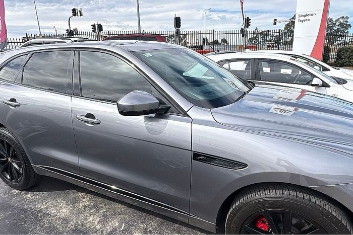 2023 Jaguar F-PACE P250 R-Dynamic SE