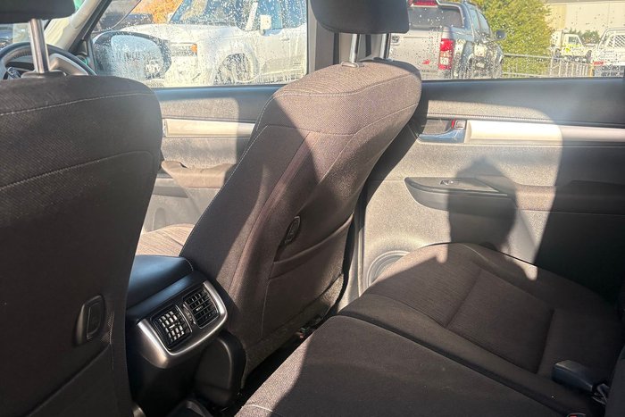 2021 Toyota Hilux SR5