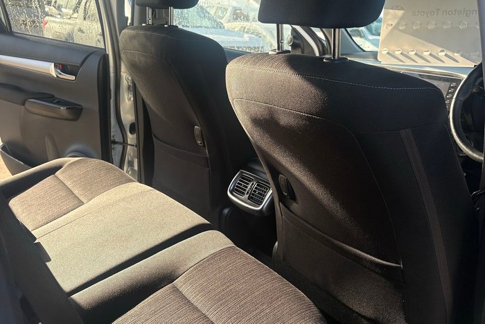 2021 Toyota Hilux SR5 GUN126R Glacier White
