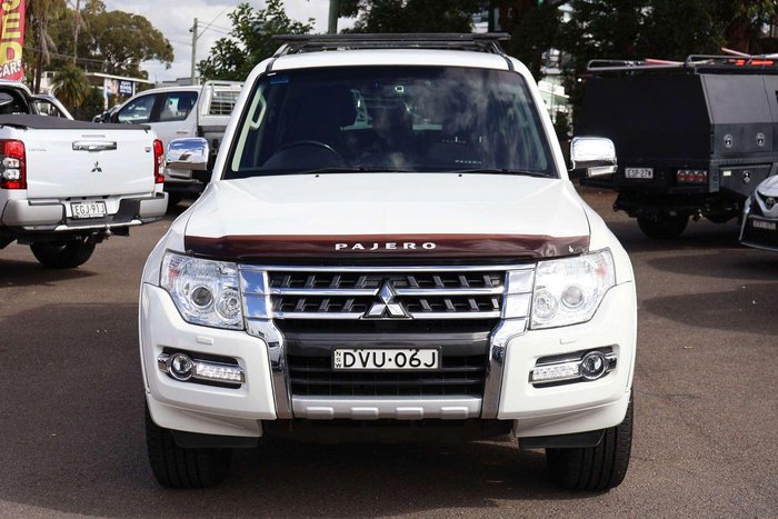 2017 Mitsubishi Pajero GLS