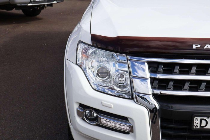 2017 Mitsubishi Pajero GLS