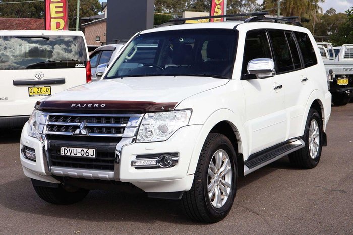 2017 Mitsubishi Pajero GLS
