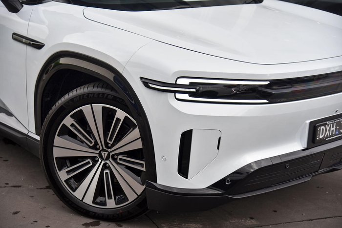 2025 Deepal E07